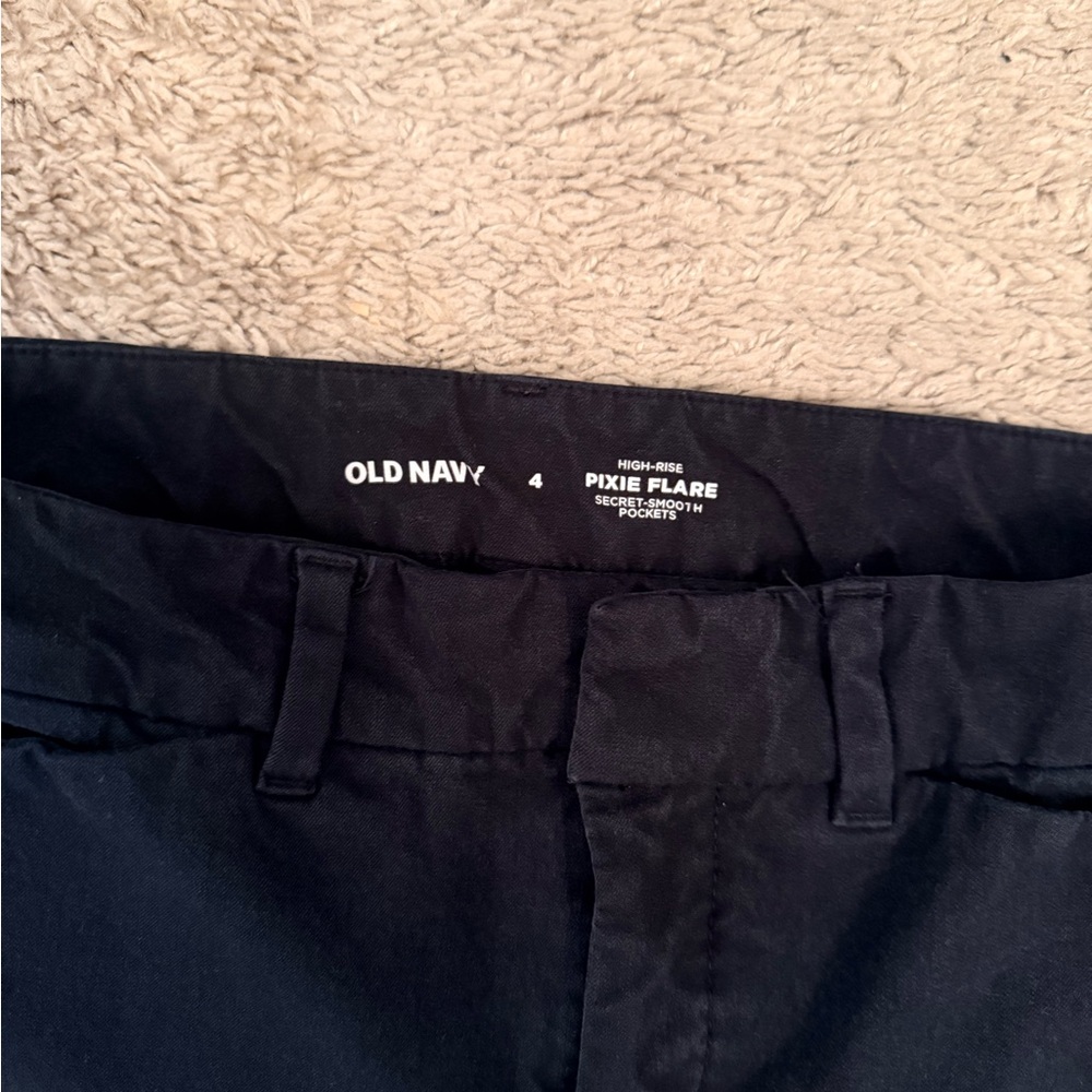 Old Navy Pixie Flare Pants Size 4 - image 3